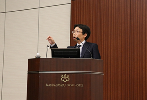 矢野教授の講演の様子